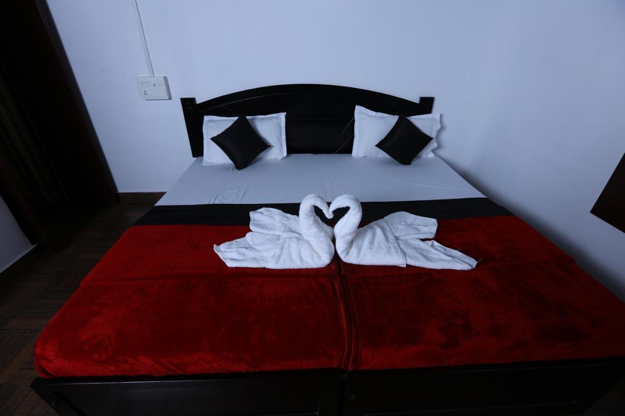 Philip Mary Farm Stay Thekkady Exterior photo